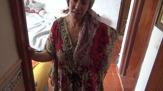 65 year cougar turkish prostitute gets visit from perverted american tourist in Istanbul
