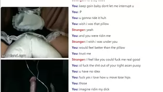 Super hot Asian teen riding her pillow on sexchat