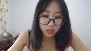 Asian Girl Quick Strip and Flash