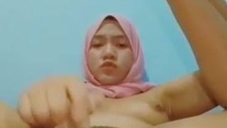 Awek melayu beetudung