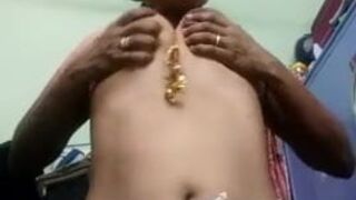 Tamil aunty saree change 2 times