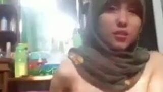 tudung hijab jilboob slut stripping playing and dancing