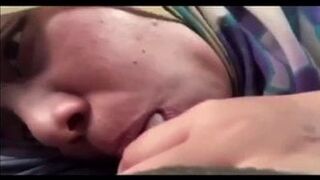 Awek bertudung bj dalam kereta