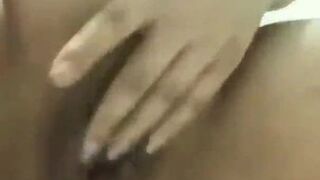 A teenager masturbation for her BF on snapchat