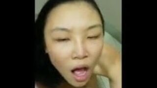 SG Ari leaked bj cum-shot sex tape with boyfriend in toilet